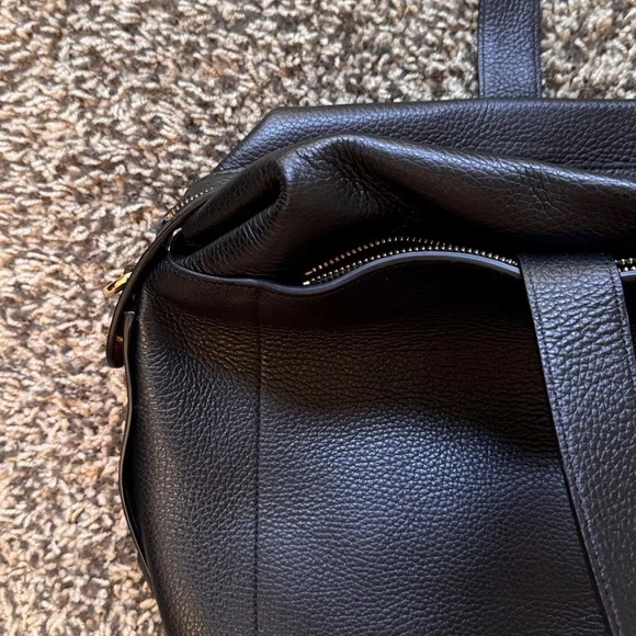 New Cuyana Overnight Leather Bag - Picture 4 of 9